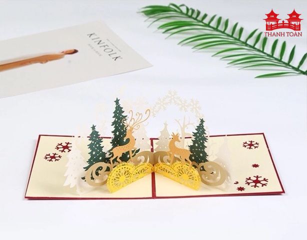 NOL28 Yellow reindeer with green pine 3D Pop Up Card