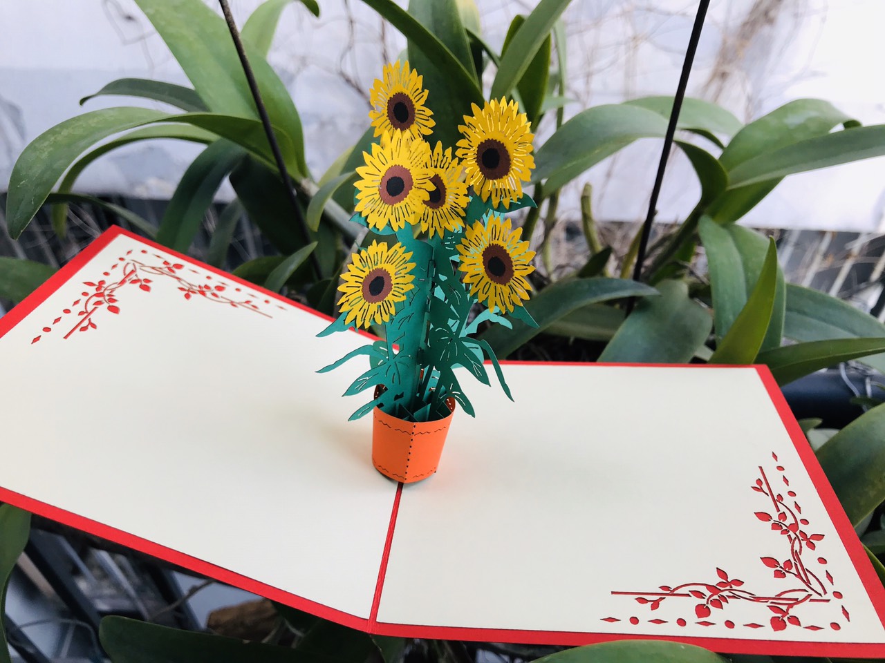 Thiệp 3D Hoa - Chậu hoa hướng dương vàng thắm - NV91 
